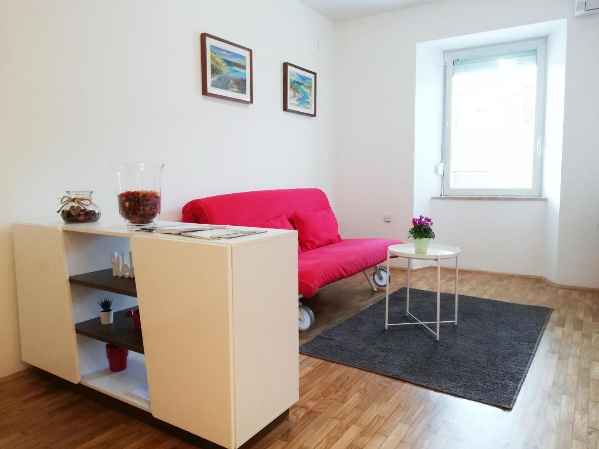 City Center Apartment Umag Extérieur photo